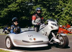 Suzuki-Hayabusa Kneeler mit Wing-Storm-Racer 